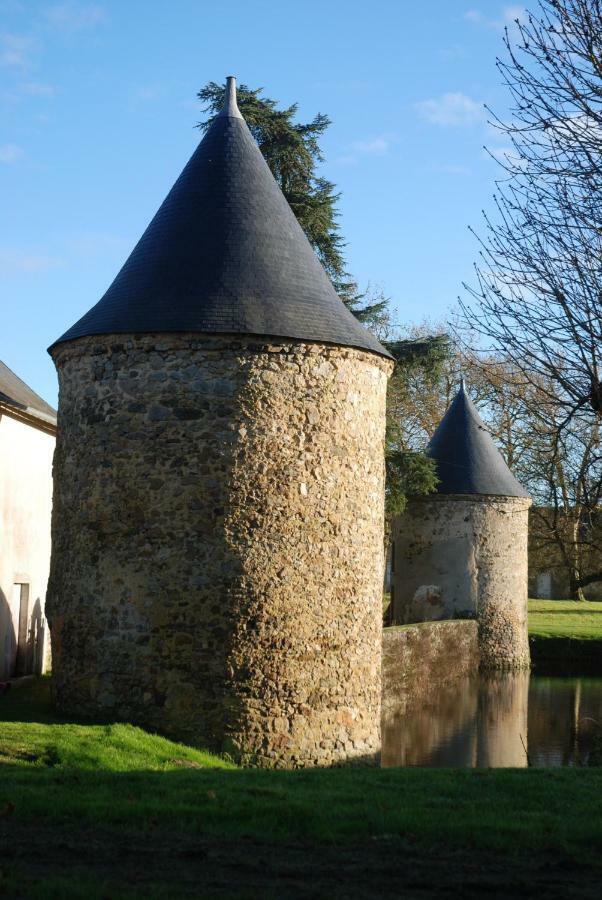 Logis De La Helberdiere Cossé-en-Champagne Eksteriør billede