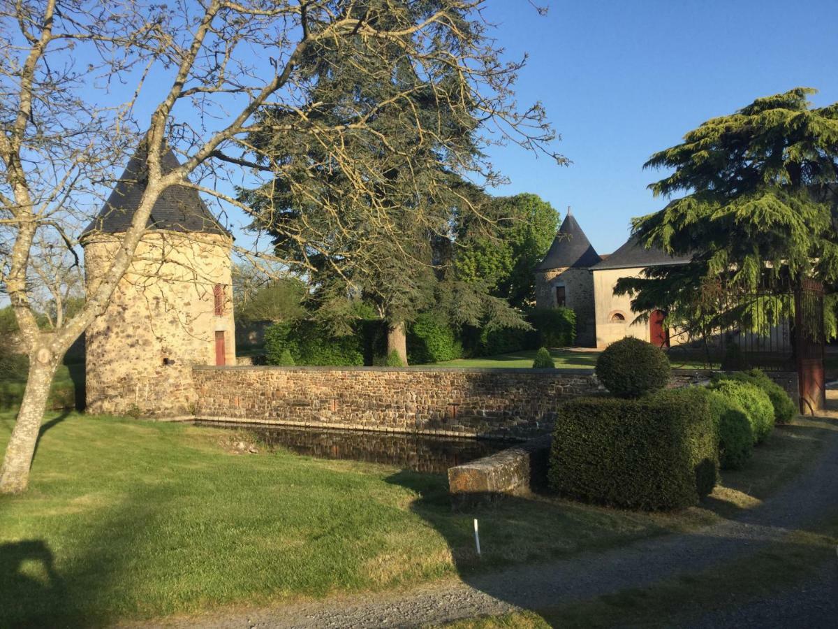 Logis De La Helberdiere Cossé-en-Champagne Eksteriør billede